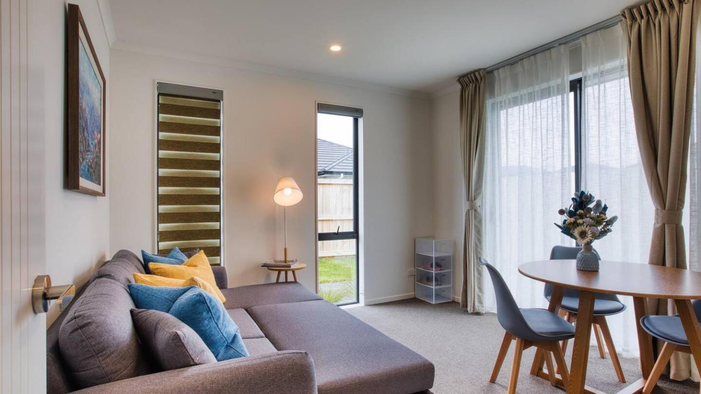 Cozy Retreat On Serene Street Hamilton Exterior foto